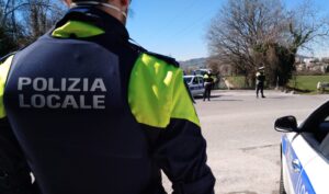 Si introducono in un edificio inagibile a Tolentino, denunciate due donne